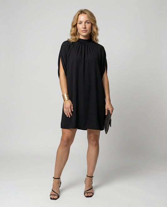 Veska | Klänning med Fladdermusärmar | Lös Passform och Modern Stil