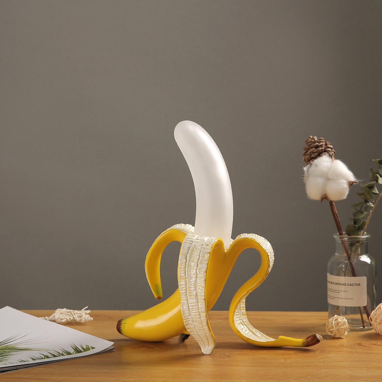 GoldenBanana - Elegant Art Deco Bordslampa | Veska Gul Set