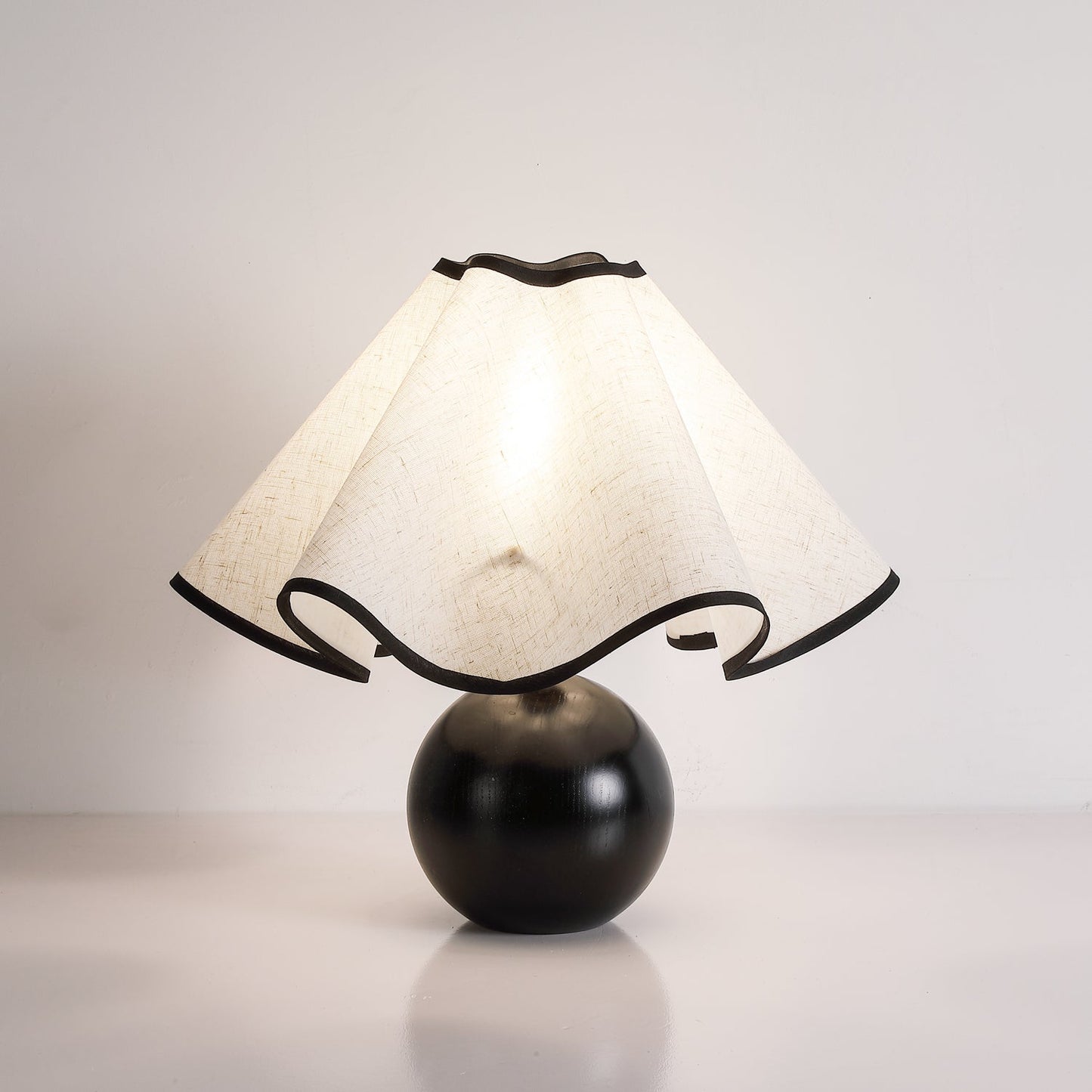 Veska | Bordslampa Modern Design Ambient Belysning Interiör Svart