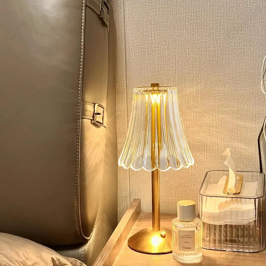 Veska | Cristalglow - Chic Trådlampa med Elegant Krist декорация