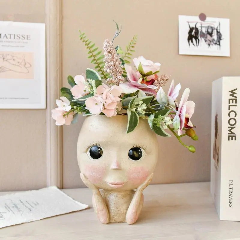 VeskaushVeskaoom Elegant Resin Plant Pot with Artistic Face Details | Veska Ögon öppna