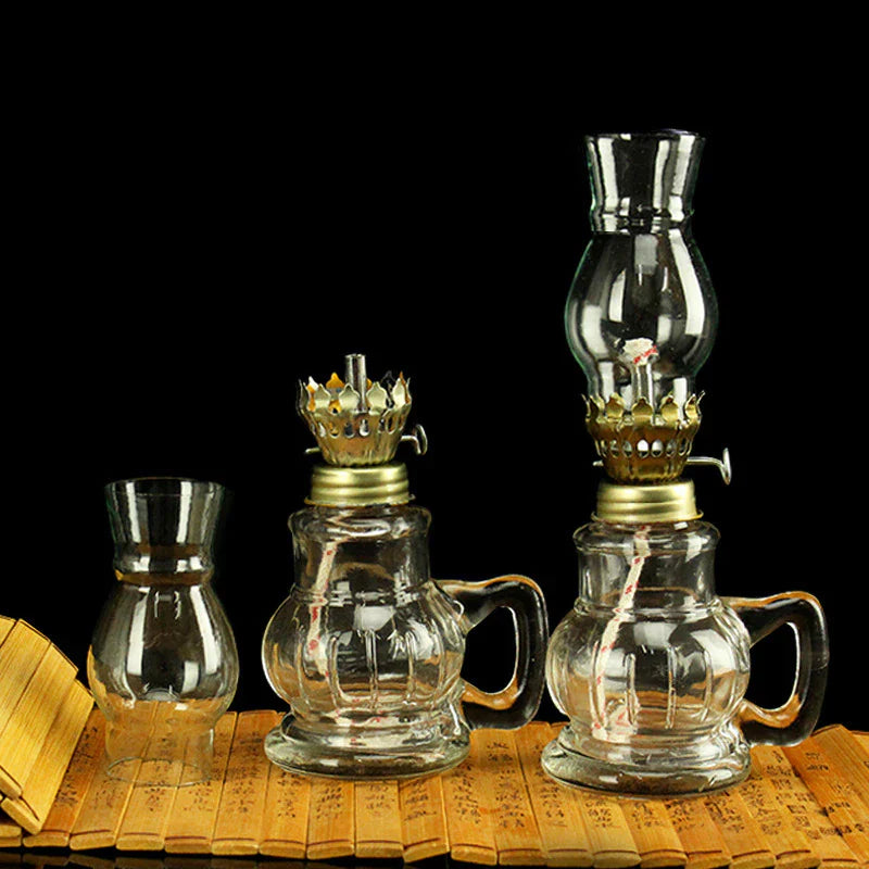 Vintage Kerosene Oil Lamp | Veska