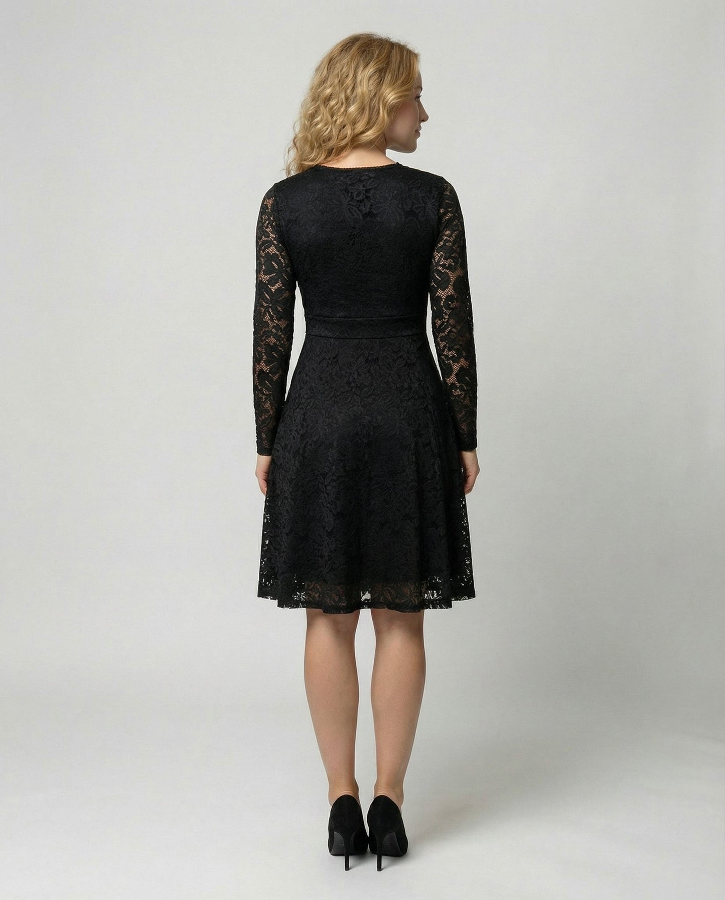 Veska | Spetsklänning för Dam | Djup V-ringning och Elegant Silhuett