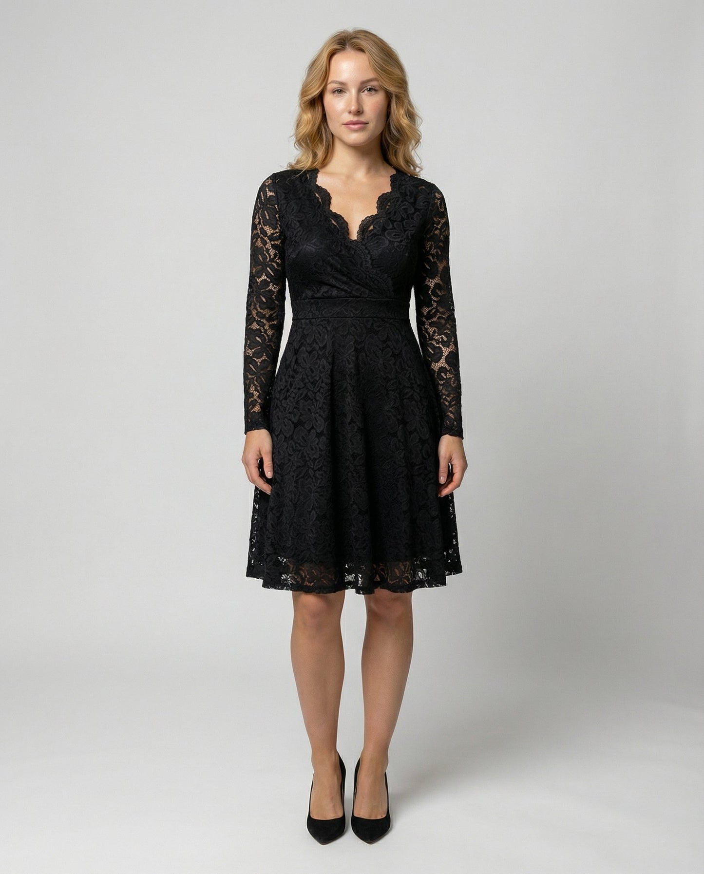 Veska | Spetsklänning för Dam | Djup V-ringning och Elegant Silhuett