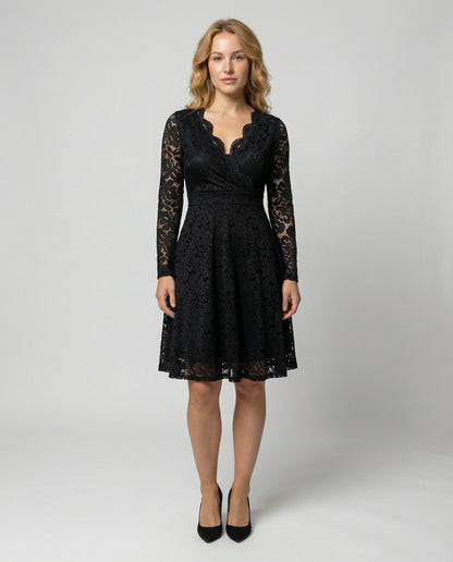 Veska | Spetsklänning för Dam | Djup V-ringning och Elegant Silhuett