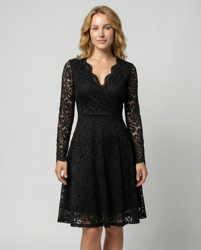 Veska | Spetsklänning för Dam | Djup V-ringning och Elegant Silhuett