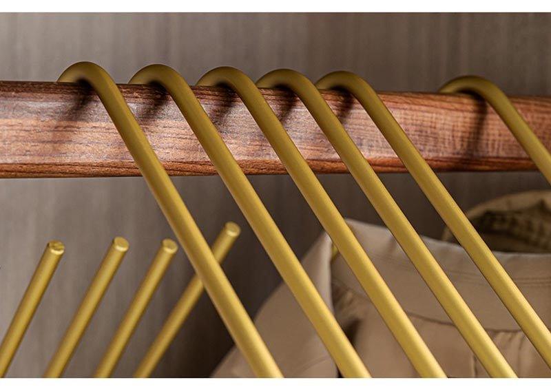 5 stycken hangerar gjorda av solid, matt guld/silver, triangel, för jackor och byxor │ Sömlösa förvaringshyllor gjorda av metall, garderobsorganisatör | Veska