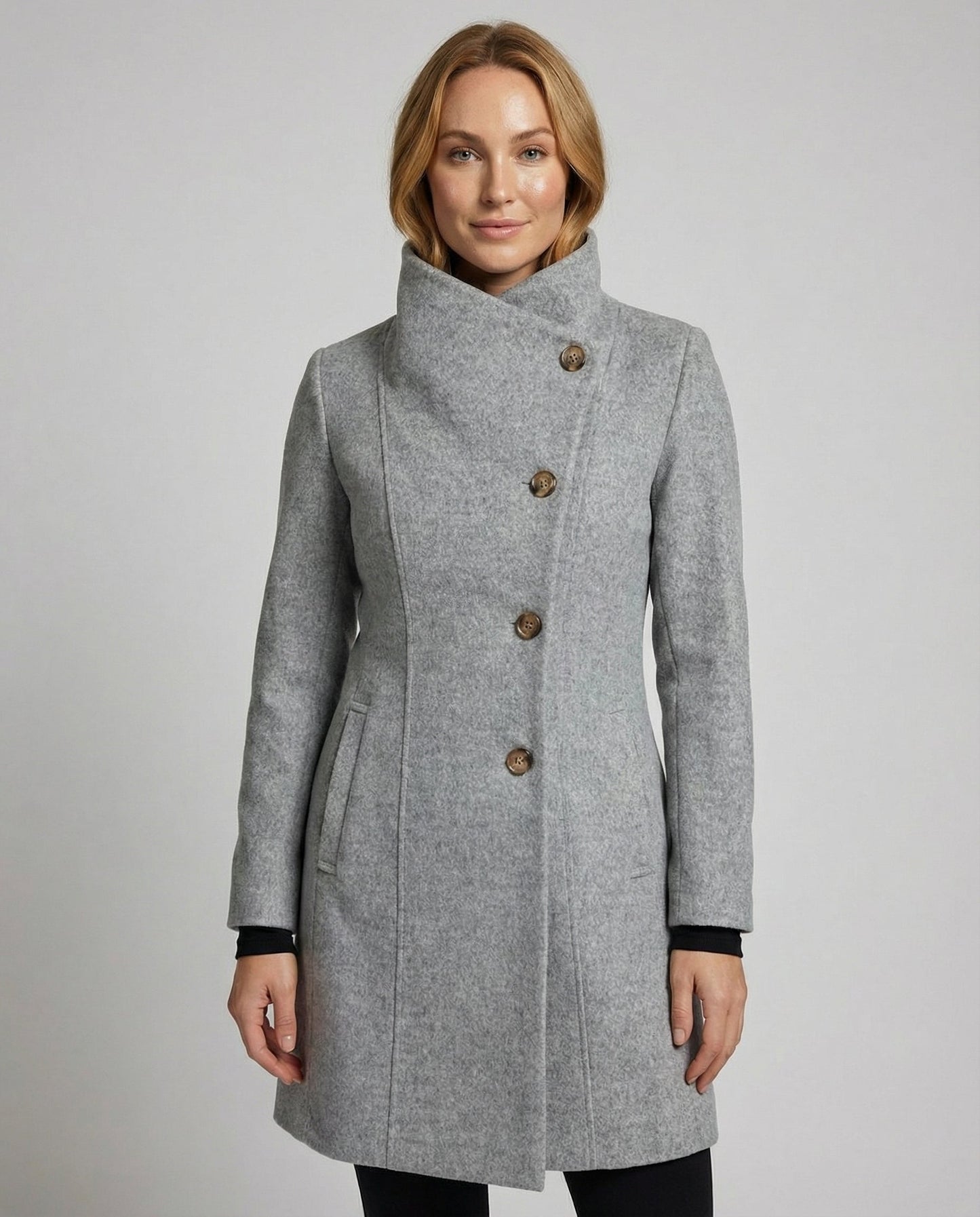 Veska | Elegant Vinterkappa för Dam | Lång Skärning och Värmande Komfort