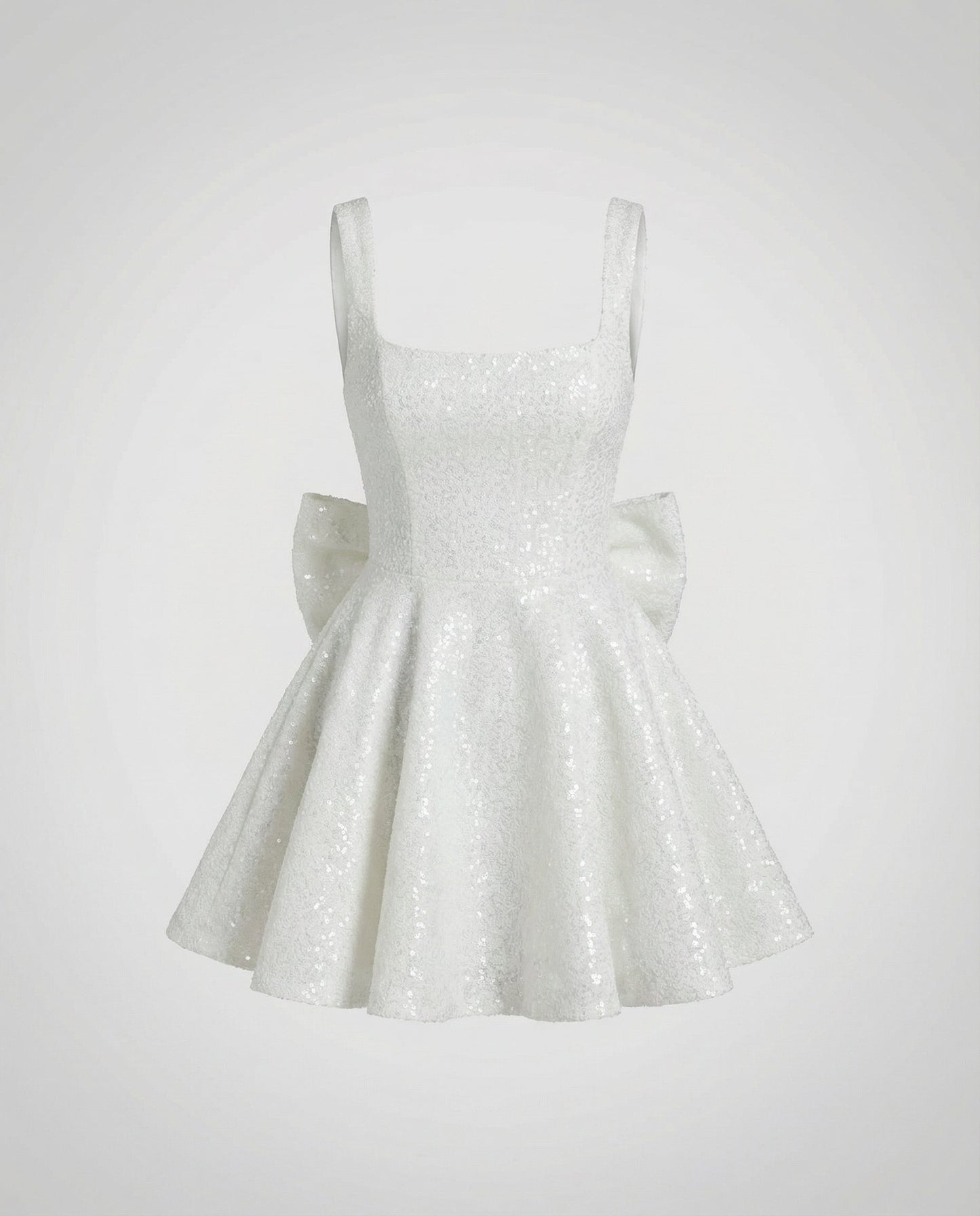 Veska | Festklänning med Slingdesign | Elegant Högmidjad Passform