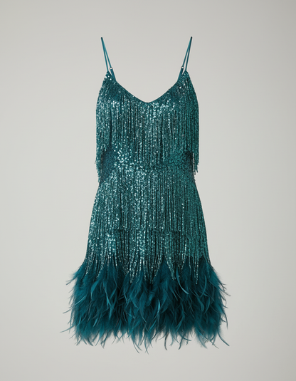 Veska | Cocktailklänning med Paljetter | Figursydd Silhuett och Glamour