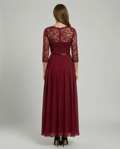 Veska | Spetsklänning för Brudtärna | Lång Flödande Design med 3/4-ärm