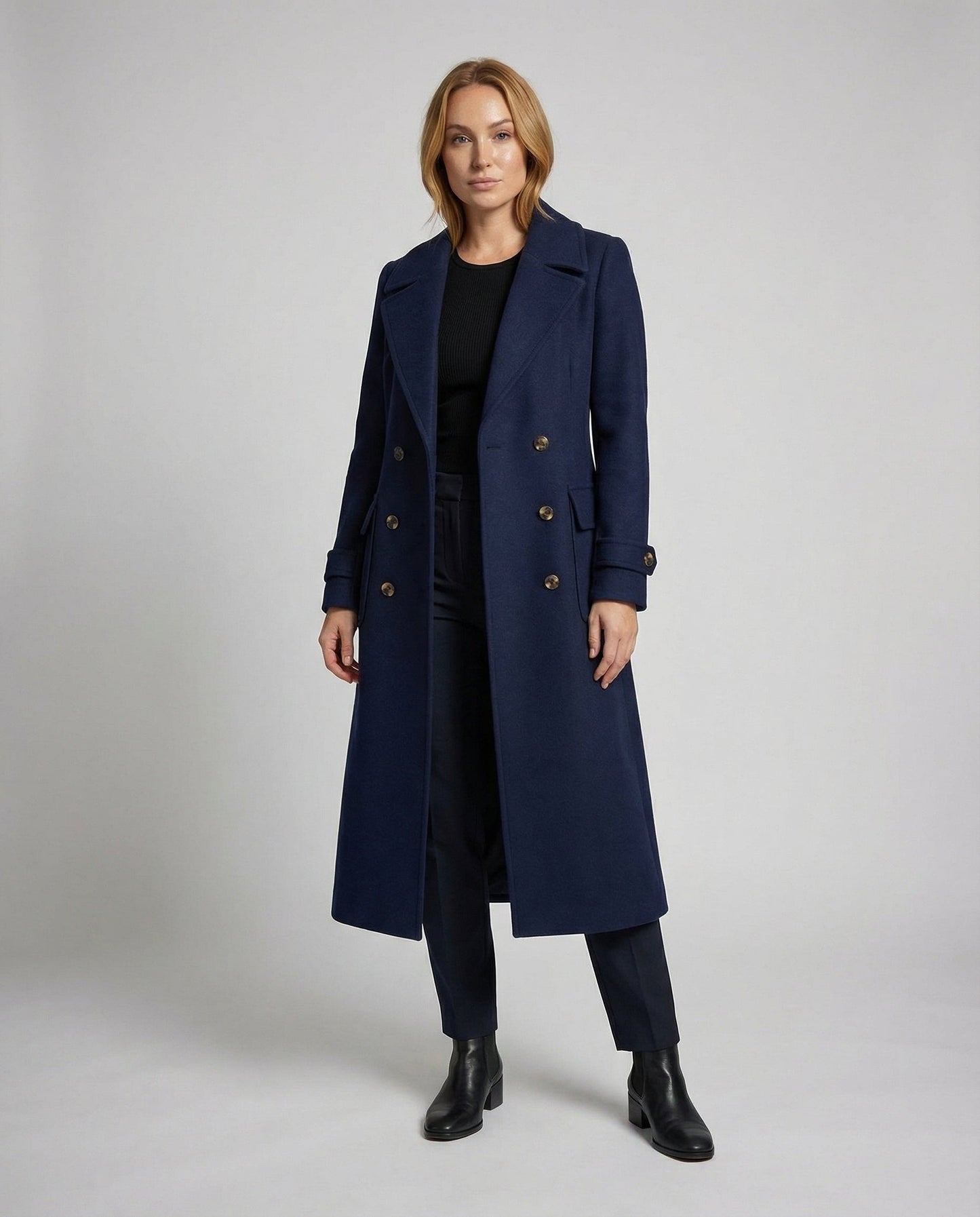 Veska | Ullkappa för Dam | Dubbelknäppt Design med Hög Krage