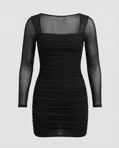 Veska | Figurnära Vinterklänning för Dam | Elegant och Varm Design