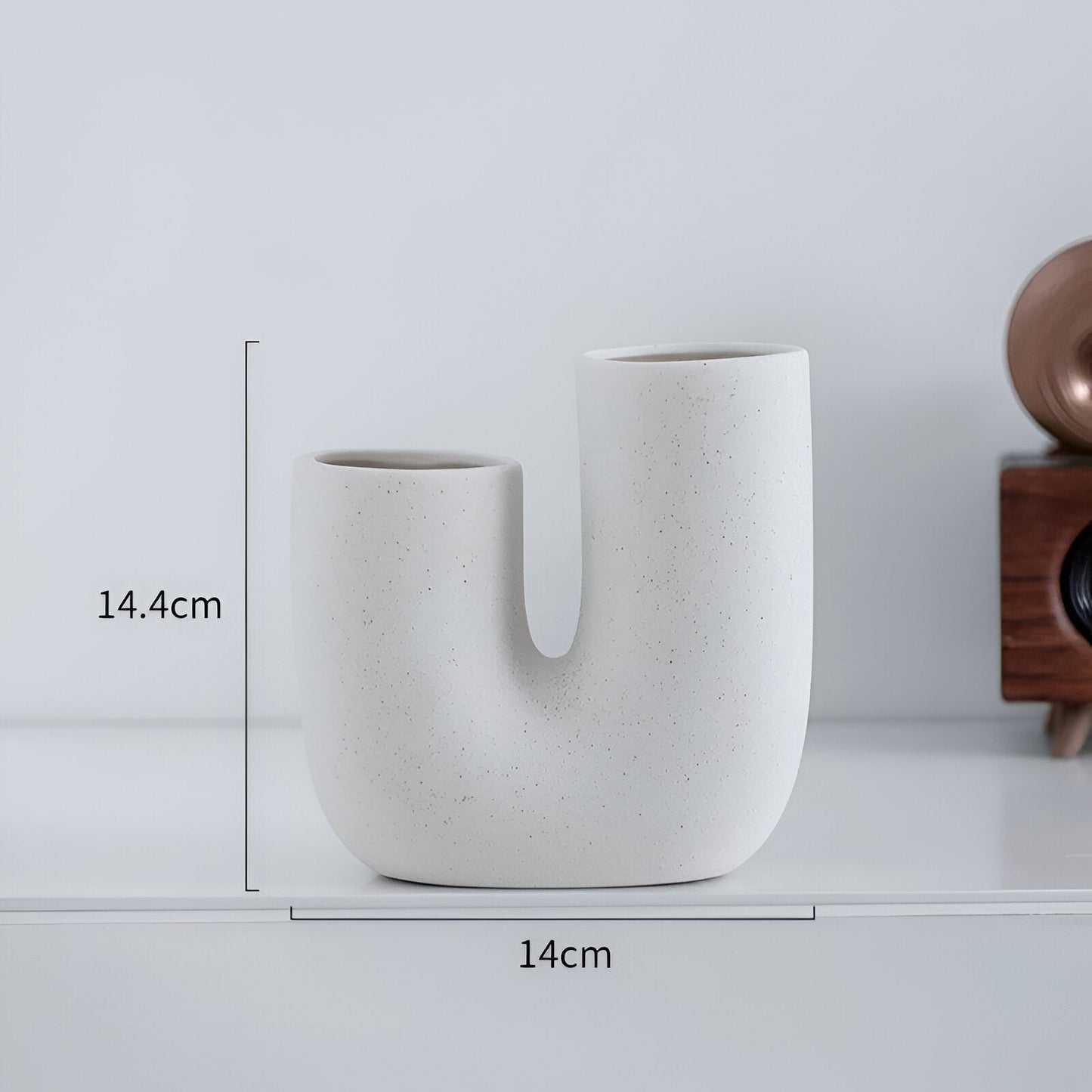 Abstrakt Hålig Vit Keramik Vasen | Veska Design A