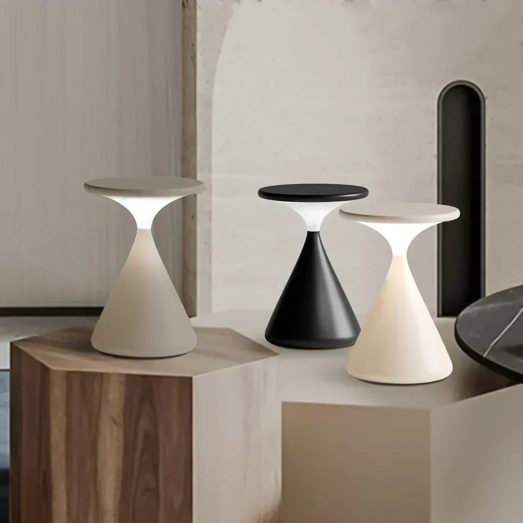 Aeron Hourglass Trådlös LED Bordslampa – Uppladdningsbar, Dimbar, Modern Design | Veska