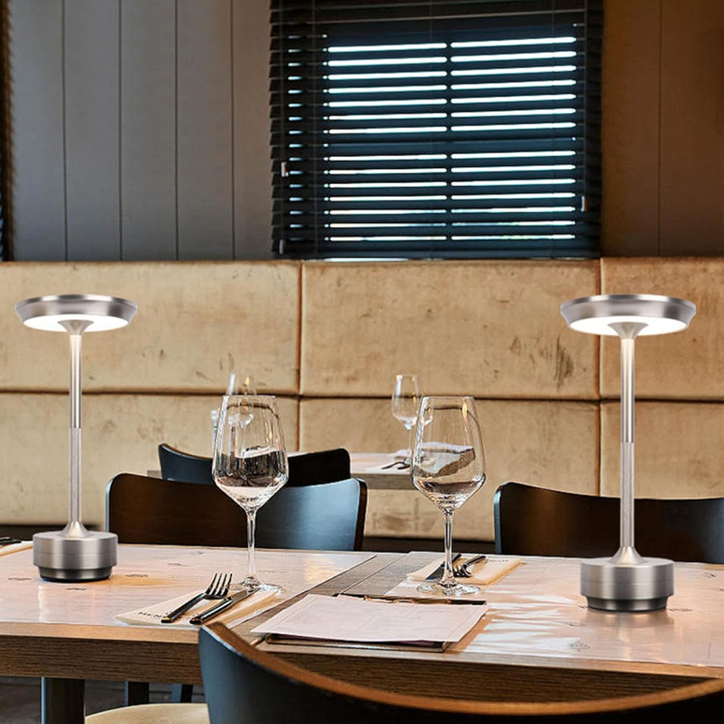 AmiGlow Laddningsbar Trådlös LED Bordslampa | Veska