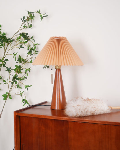 AntiqueRadiance – Elegant trä- och metallbordslampa | Veska