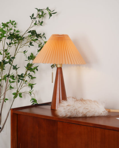 AntiqueRadiance – Elegant trä- och metallbordslampa | Veska