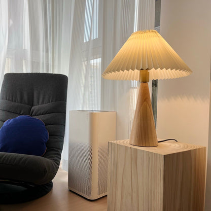 AntiqueRadiance – Elegant trä- och metallbordslampa | Veska