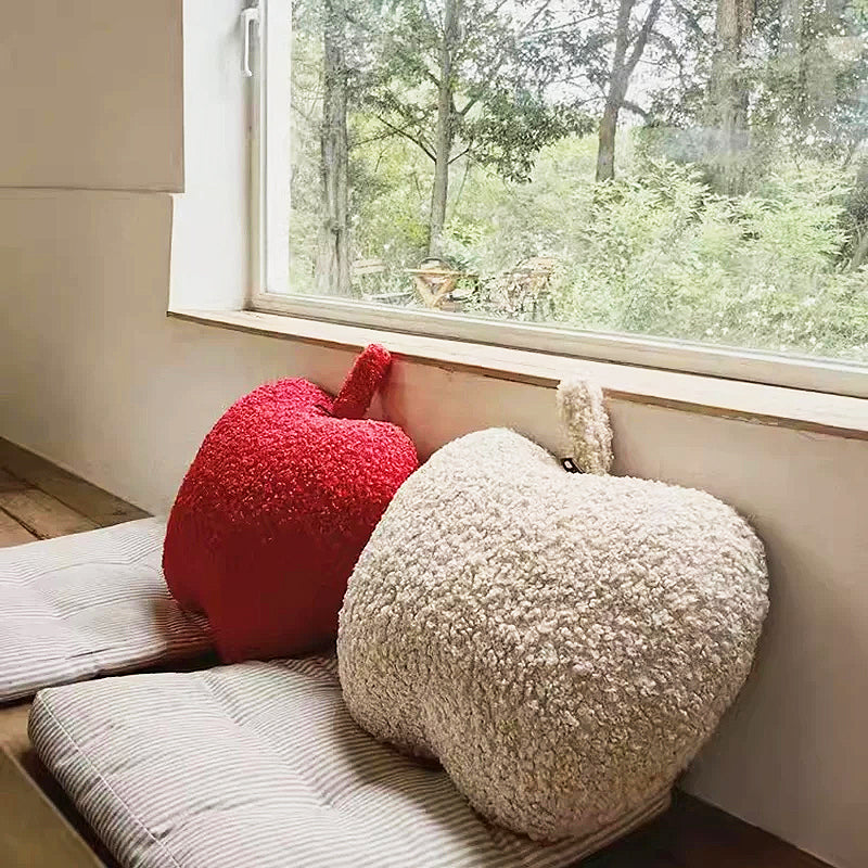 Apple Pillow | Veska Röd 50x50cm