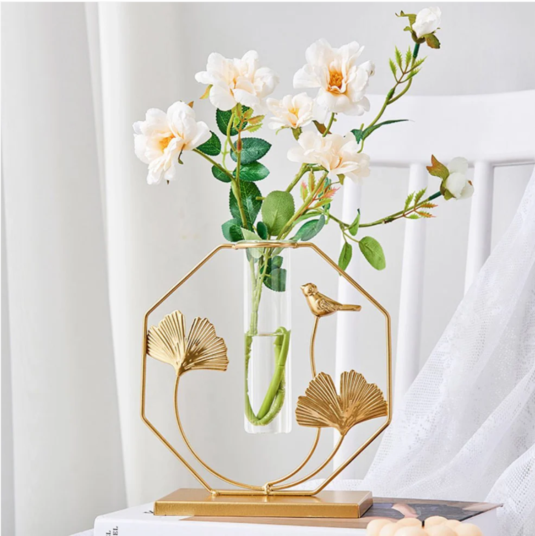 ArteForme - Geometrisk Dekorativ Vase | Veska Hexagonal