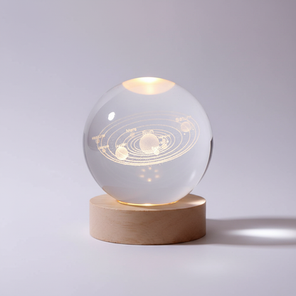 AstroGlobe 3D Lampa – Spherical Wooden Table Lamp with Warm LED Light and Planet Design | Veska