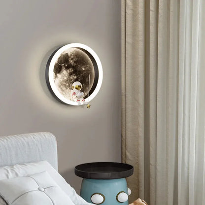 Astronaut På Månen Vägglampa | Veska
