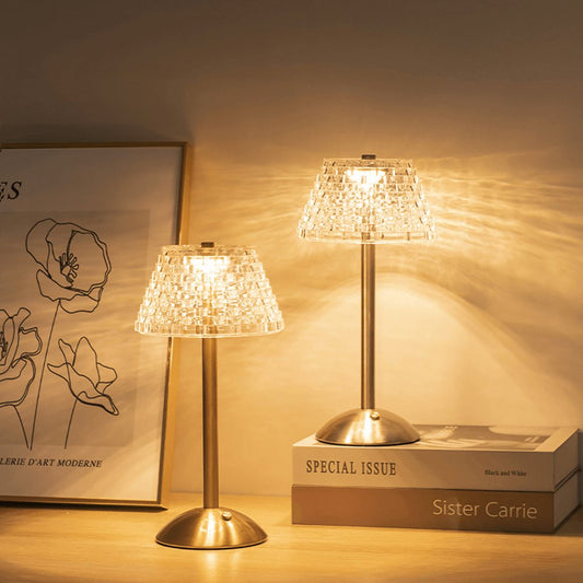 AuraGlow Bordslampa - Uppladdningsbar LED-lampa med dimmerfunktion | Veska Marilyn