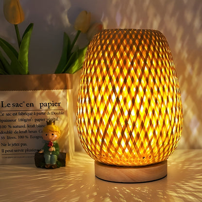 Bambu Bordslampa med USB Strömförsörjning – Hållbar och Energisparande Design | Veska