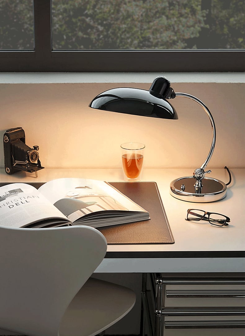 Bauhaus KI Classic Bordslampa Replika | Veska