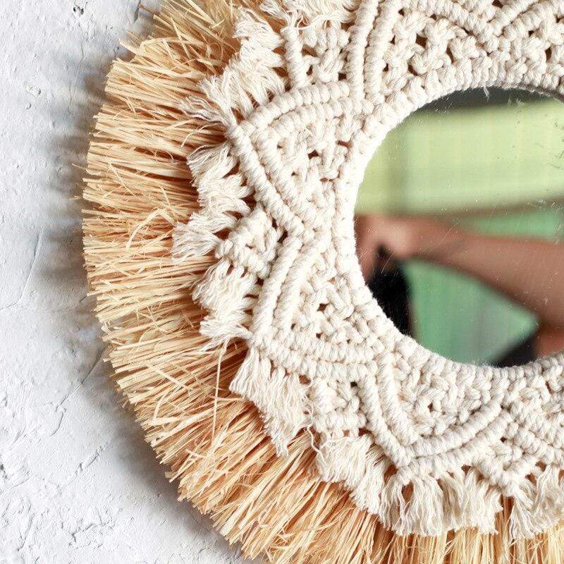 Beige Nordisk Vägghängd Spegel | Veska