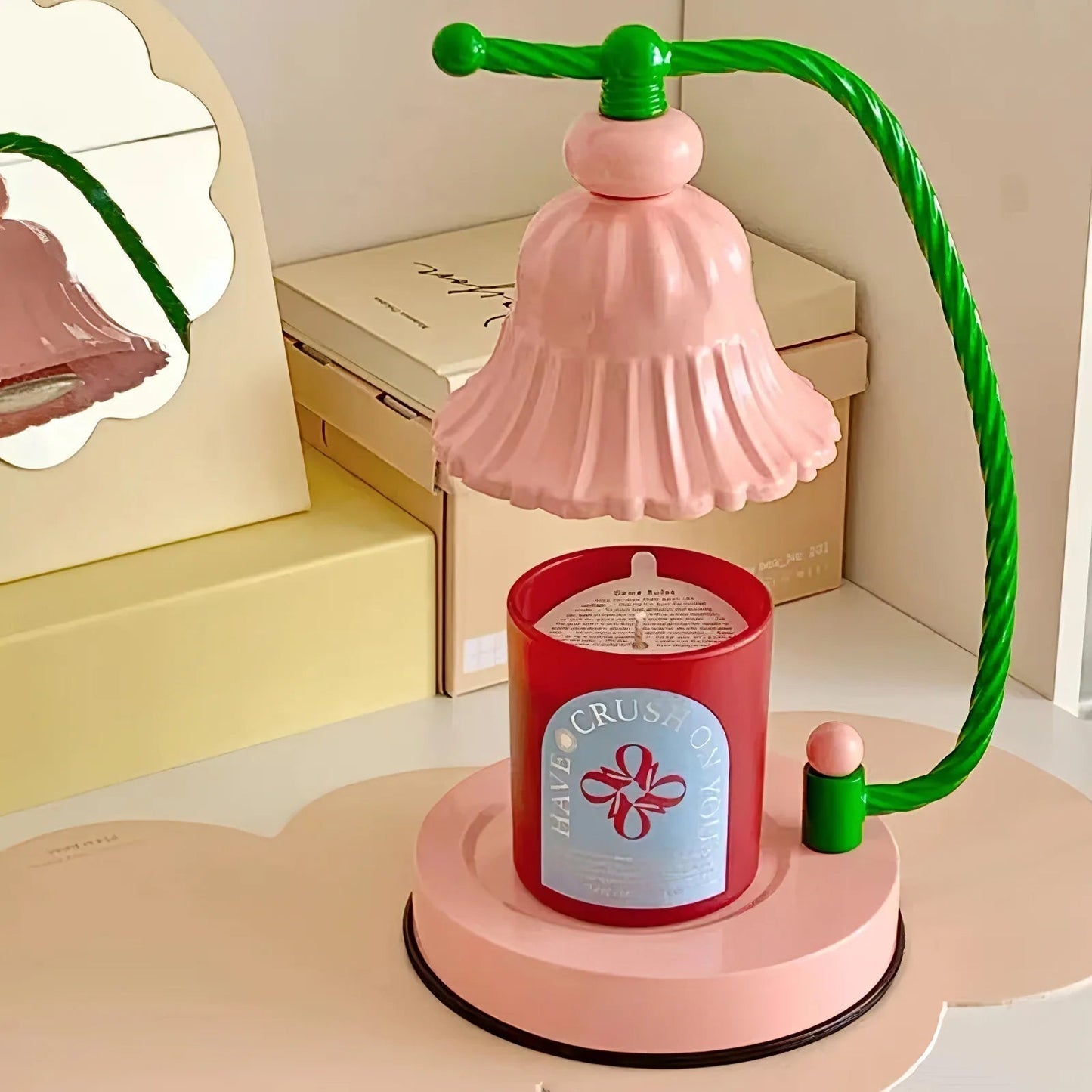 BloomAura – Charmig Rosa Glasbordslampa | Veska