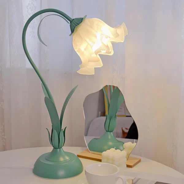 BloomBeam - Justerbar Retro Bordslampa | Veska