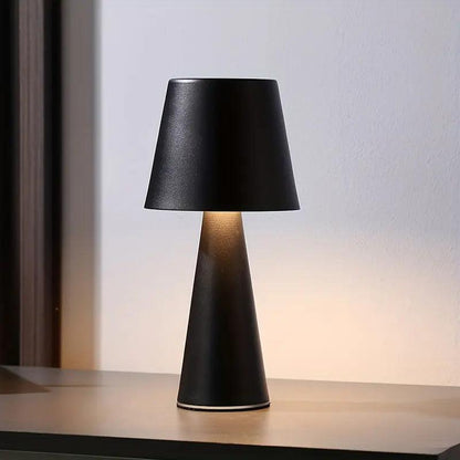 Bordslampa - Belysning - svart - Lägg till raffinerad stil och lämna ett bestående intryck | Veska