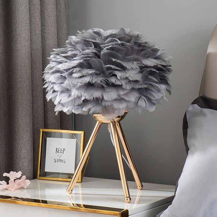 Bordslampa - FeatherLux - Dimbar Ljus - Elegant Fjäderdesign | Veska Grå