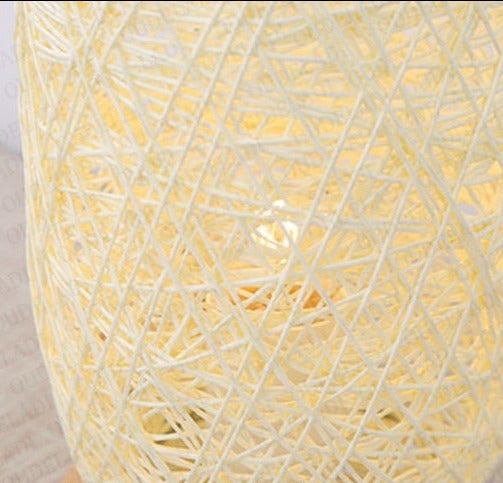Bordslampa i rattan trä | Veska