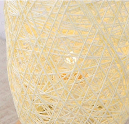 Bordslampa i rattan trä | Veska