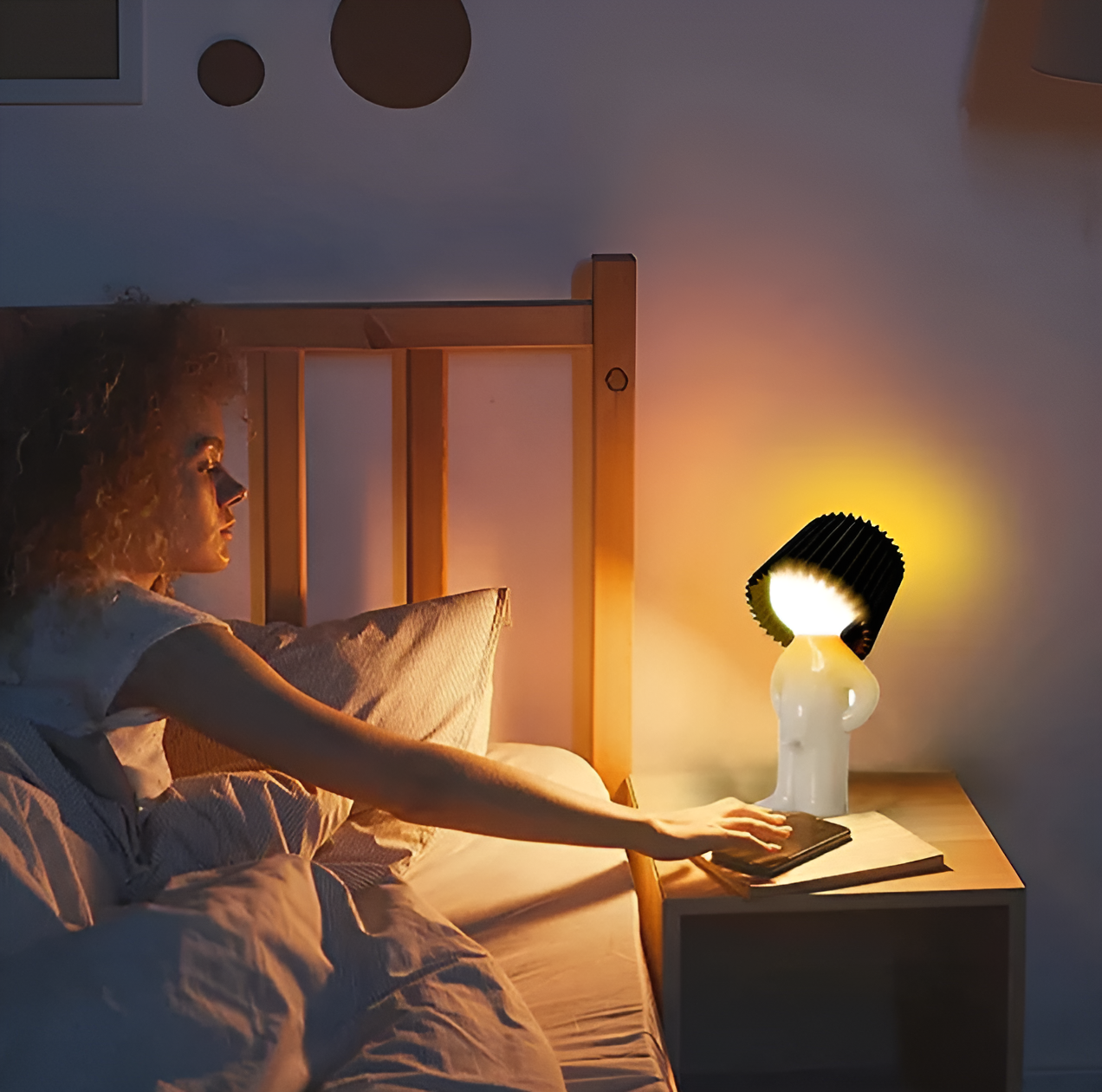 Bordslampa - Kreativ lilla Shy Boy LED-lampa | Veska