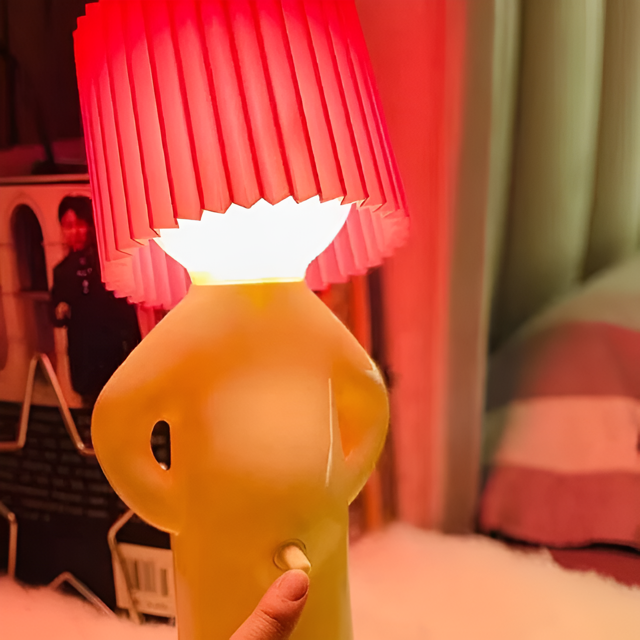 Bordslampa - Kreativ lilla Shy Boy LED-lampa | Veska Rosa