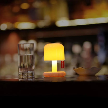 Bordslampa med mjukt solnedgångslyse | Veska