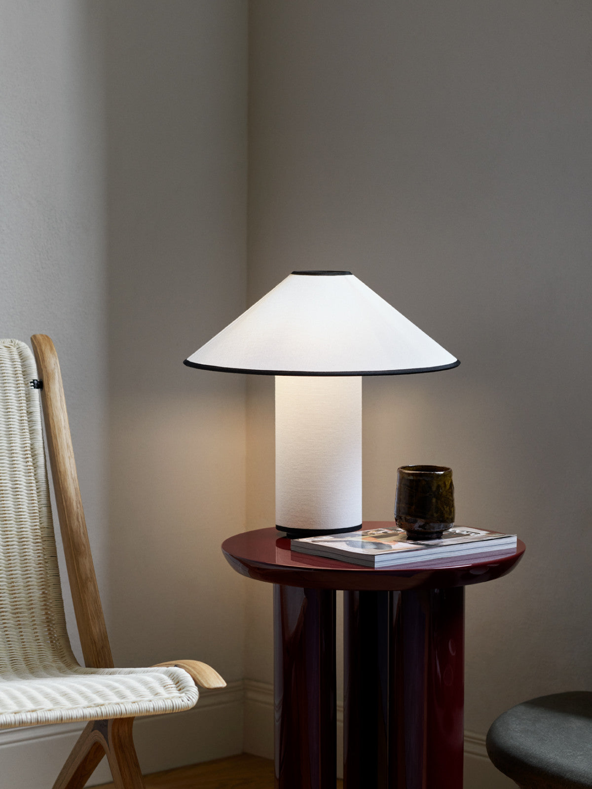 Bordslampa med textilskärm – Lunara | Veska
