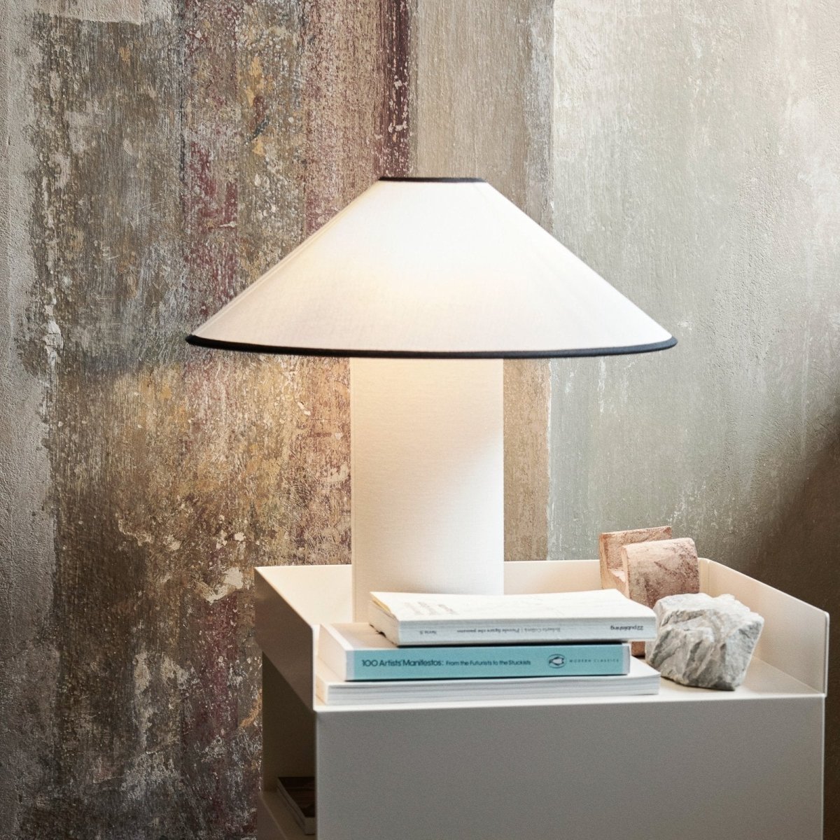 Bordslampa med textilskärm – Lunara | Veska
