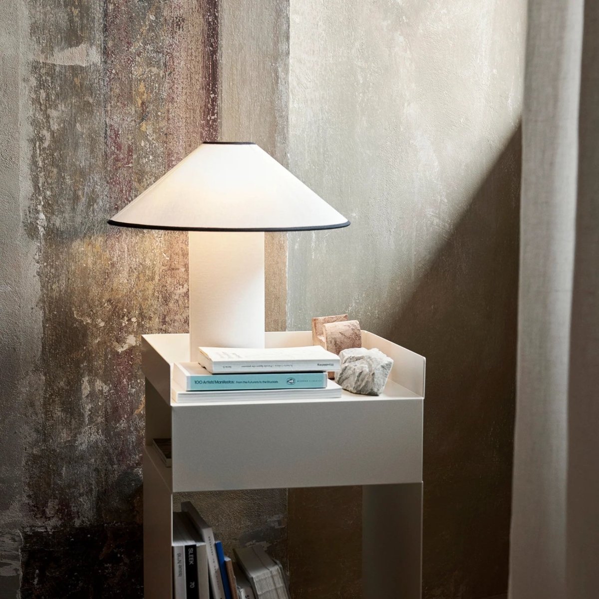 Bordslampa med textilskärm – Lunara | Veska
