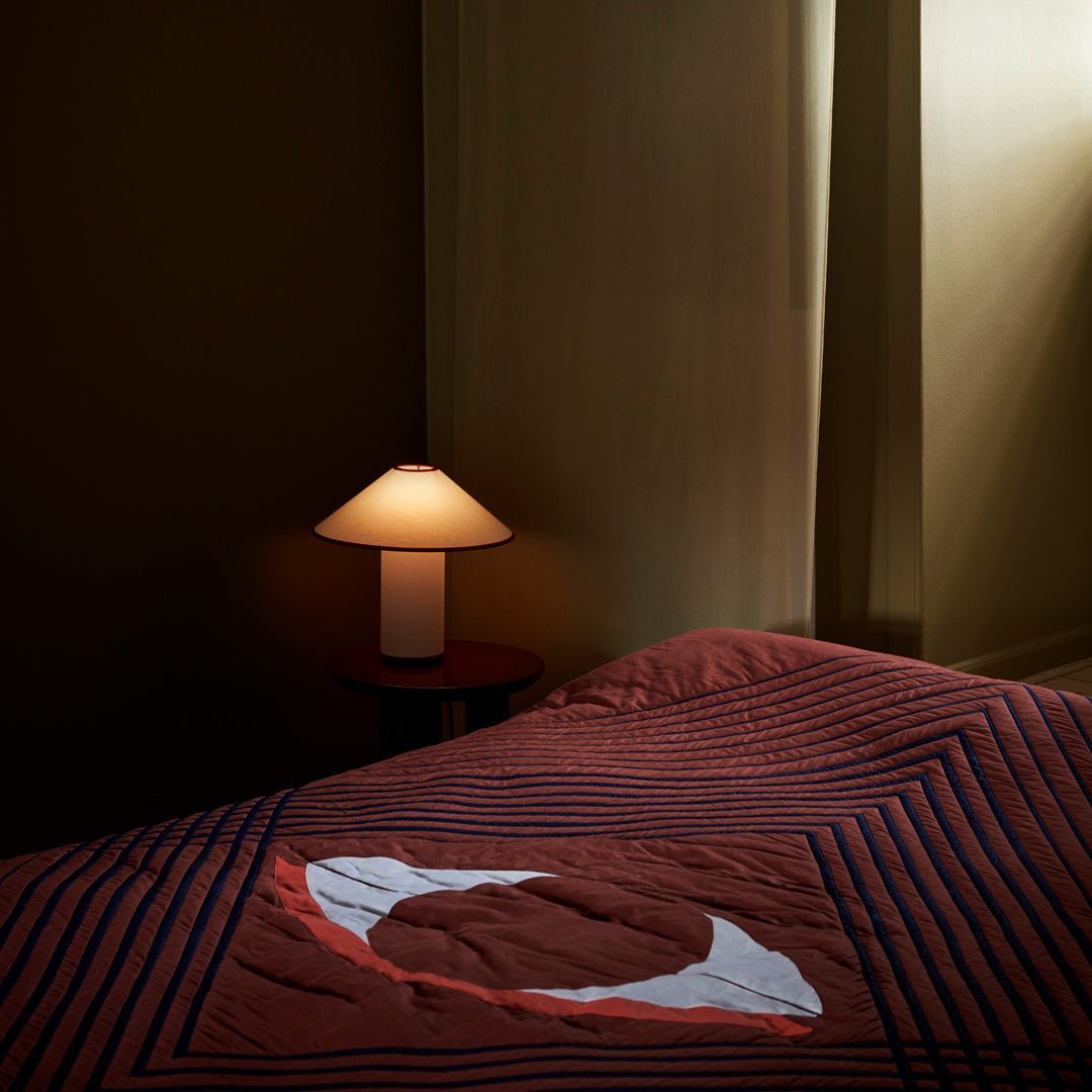 Bordslampa med textilskärm – Lunara | Veska
