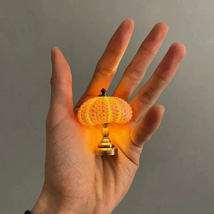 Bordslampa Mini Sjöborrar Skalsljus | Veska
