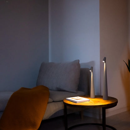 Bordslampa Modern Röd Metall LED Ljus | Veska