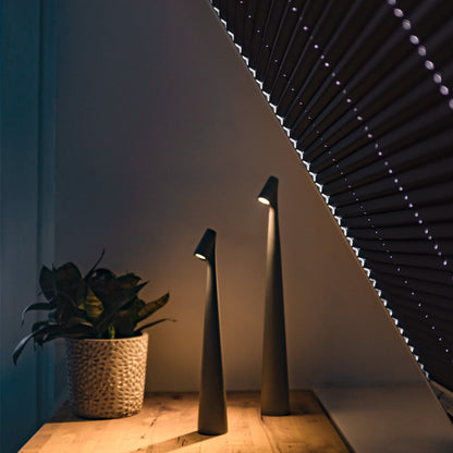 Bordslampa Modern Röd Metall LED Ljus | Veska
