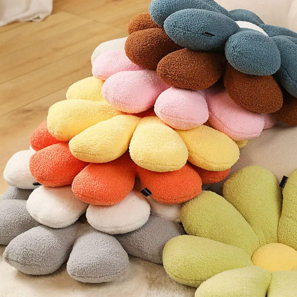 Boucle Plush Flower Cushion | Veska
