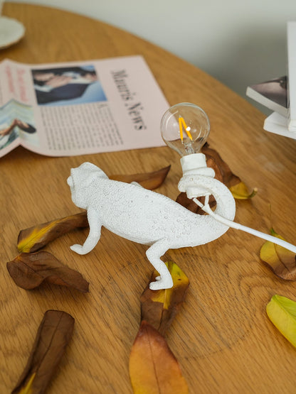 CamouGlow – Harmlampa i resin med charmig kameleondetalj | Veska