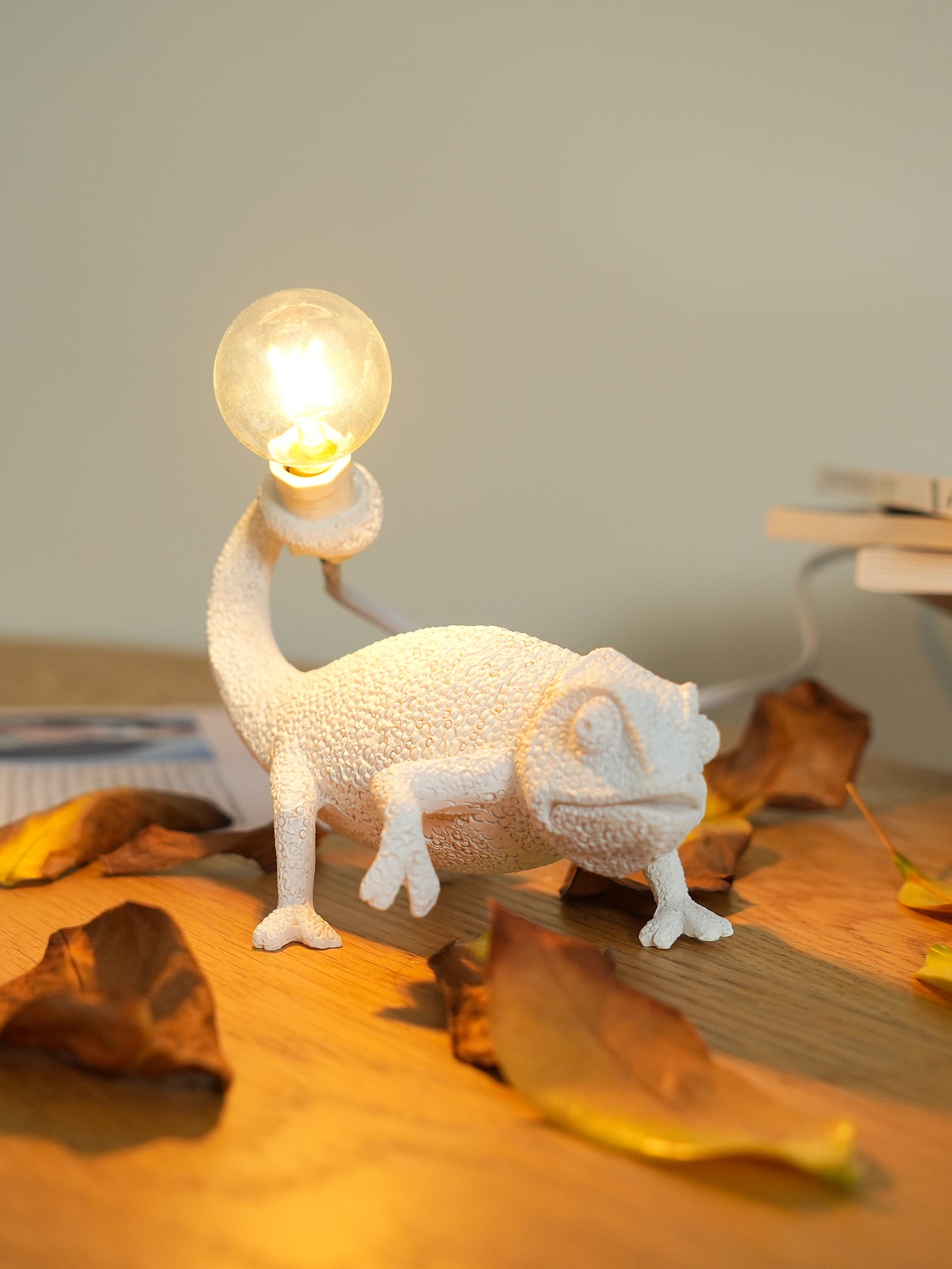 CamouGlow – Harmlampa i resin med charmig kameleondetalj | Veska